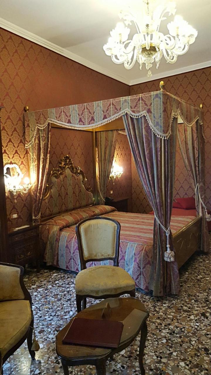 Casa Pisani Canal Veneza Exterior foto